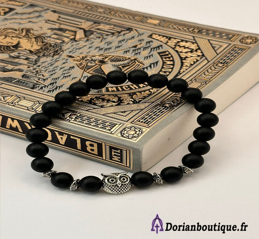 Bracelet L'Agate Noire bonheur et sa chouette.